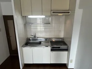 ノーブル・ライフ【3階】のキッチン