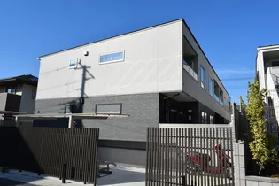 ルミウス【2階】の外観