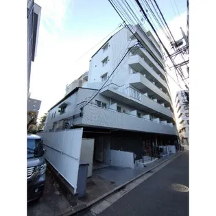 CYNTHIA FOURーD SANGENJAYAの画像