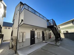 神奈川県横浜市金沢区六浦3【アパート】の外観