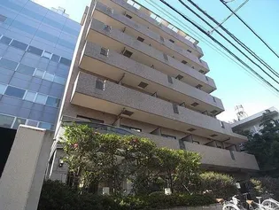 日神パレステージ新宿御苑【3階】の外観