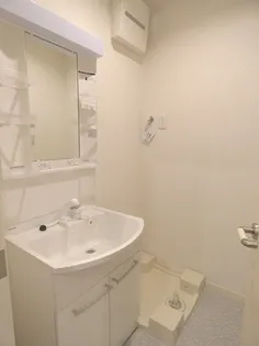 Pine Village【1階】の内装