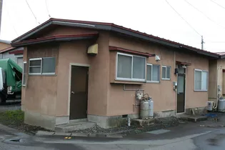 青森県弘前市大字城東北3【一戸建】の外観