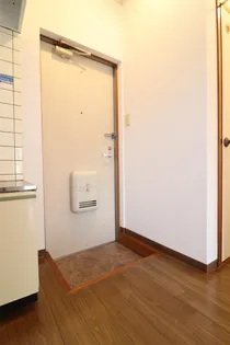 パルコートハイツ【2階】の玄関