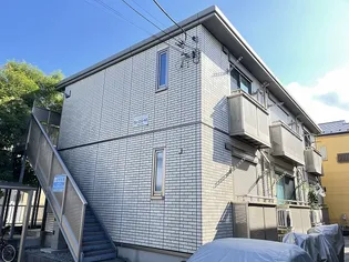 ヴェーエスコートD【1階】の外観