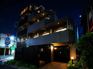 東京都新宿区西新宿5【マンション】の外観