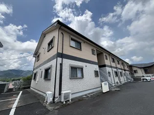 ウイングハイツ【2階】の外観