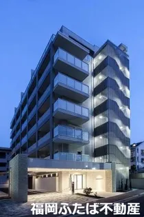 ラフィーネ井尻【5階】の外観