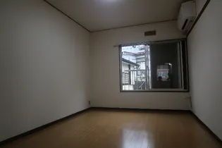 ハイツグリーンヒル山手【1階】の内装