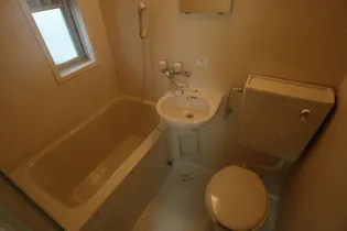 ハイツグリーンヒル山手【1階】の内装