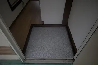 ハイツグリーンヒル山手【1階】の玄関