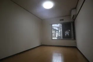 ハイツグリーンヒル山手【1階】の居間