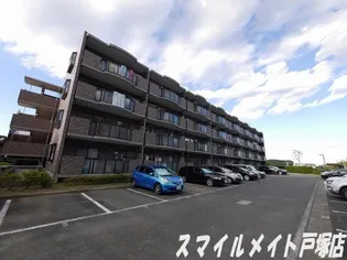 レジデンス山手台【3階】の外観