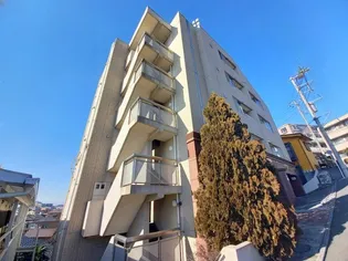 エアフォルク大倉山【5階】の外観