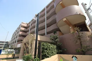 ロゼール壱番館の画像