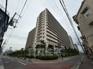 リバーガーデン森の城C棟の画像