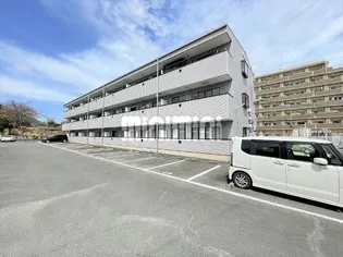 ブルースカイマンション【2階】の外観