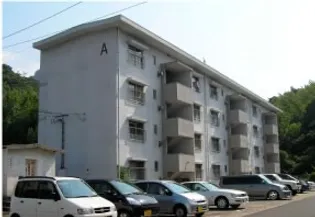 吉岡A棟【4階】の外観