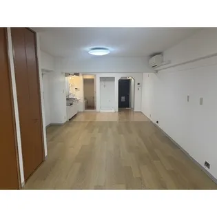 東京都新宿区片町【マンション】の外観