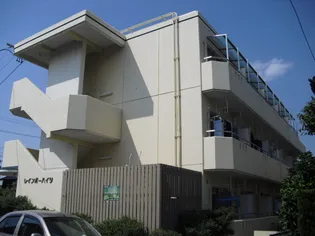 レインボーハイツ【1階】の外観