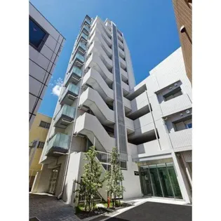 東京都新宿区余丁町【マンション】の外観