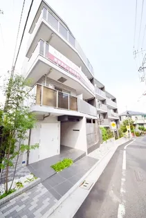 東京都板橋区仲宿【マンション】の外観