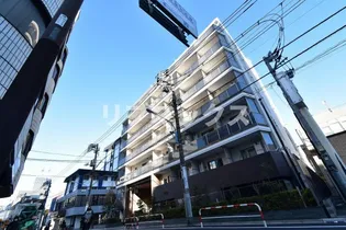 東京都新宿区新宿6【マンション】の外観