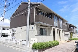 East Town B【1階】の外観