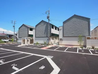 ロワイヤルアイランド長神田IIIの外観