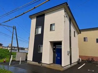長野県岡谷市長地権現町2【一戸建】の外観