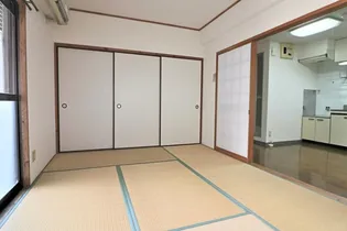 ノースヒルズ北泉田【2階】の内装