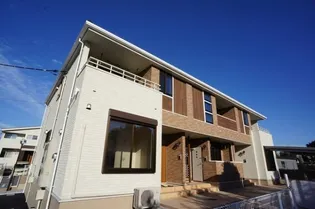 ヴィラ・エレガント α【1階】の外観