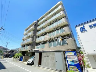 ペルレシュロスPartVIII【4階】の外観