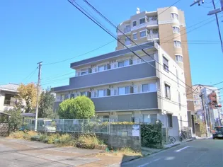 パレス国立【2階】の外観