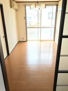 黄金ハイツ【2階】の居間