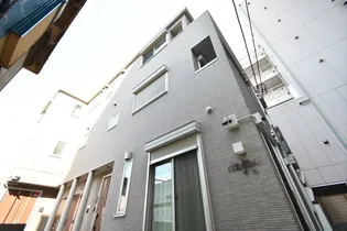 東京都調布市布田2【アパート】の外観