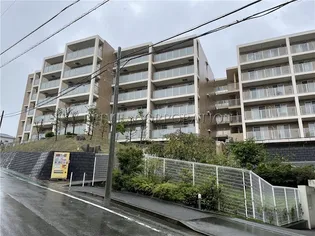 神奈川県横浜市青葉区青葉台2【マンション】の外観