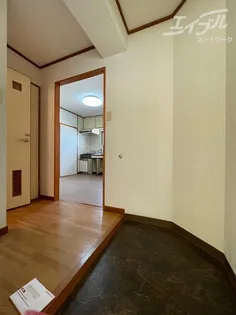 麻田レインボーハイツ【4階】の玄関