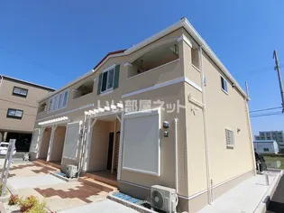 ラフィネ一身田 A【2階】の外観