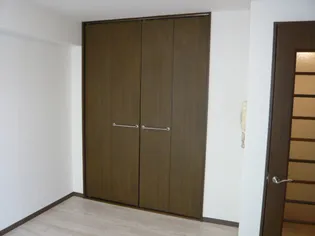 アルトゥパークマンション【9階】の内装