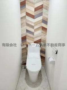 トロワジエム【1階】の内装