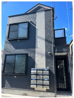 CREA中野坂上【1階】の外観