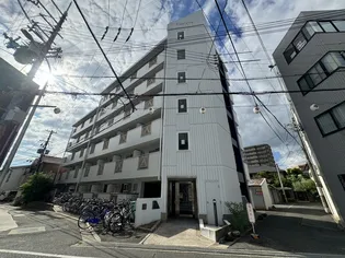 マンション フレグランス【2階】の外観