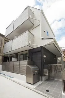 R・プレイス東新宿【1階】の外観