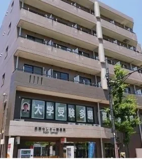 クレスト多摩センター【3階】の外観
