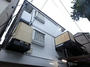 ホワイトハウス【2階】の外観