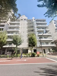 メゾンドールニュー明石【7階】の外観