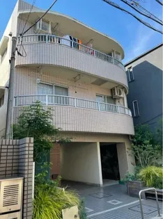 リフィオ三軒茶屋【1階】の外観