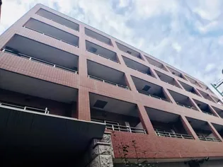 スターハイム【2階】の外観