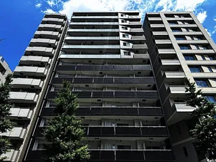 東京都文京区白山1【マンション】の外観